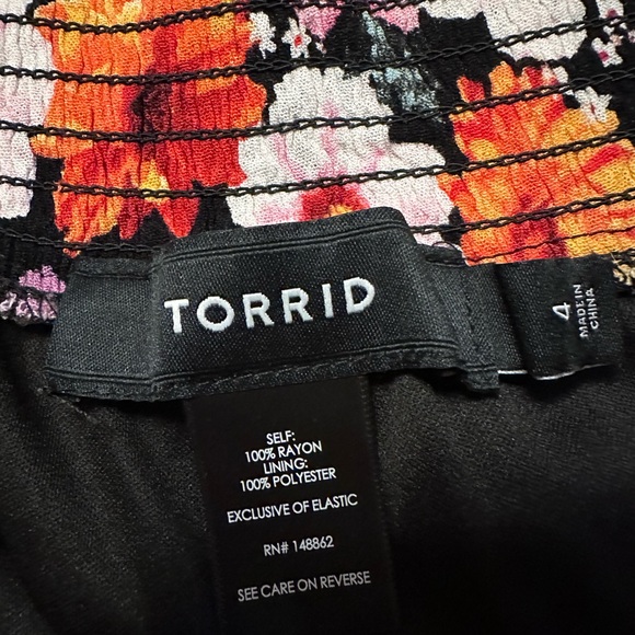 Torrid Floral Ruffle Short - Picture 6 of 8